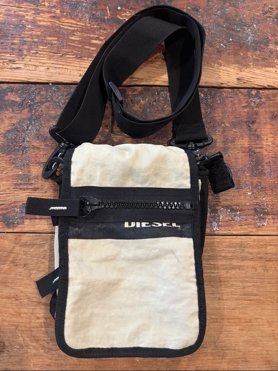 Diesel Other - Y2K Diesel Messenger Bag